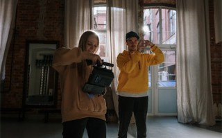 《狐狸在手》全集电影百度云资源「bd1024p/1080p/Mp4中字」云网盘下载